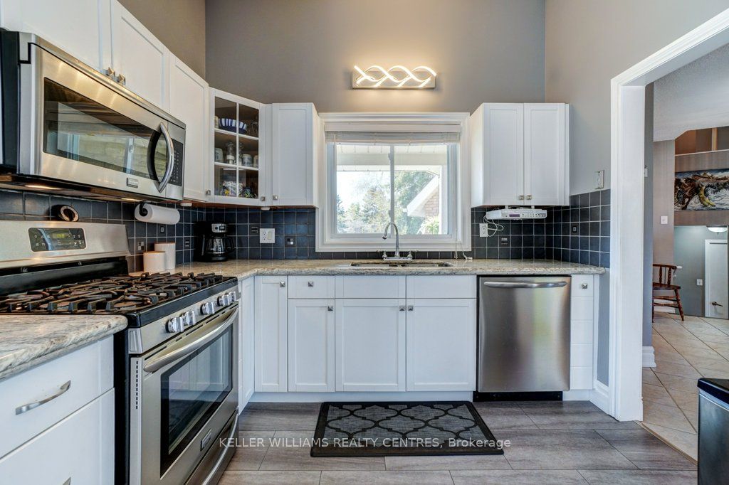 34 Meadowlands Drive