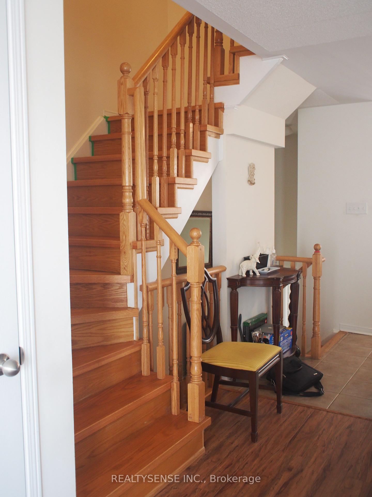 2 Bedrooms Condo at 5035 Oscar Peterson,  Mississauga For sale