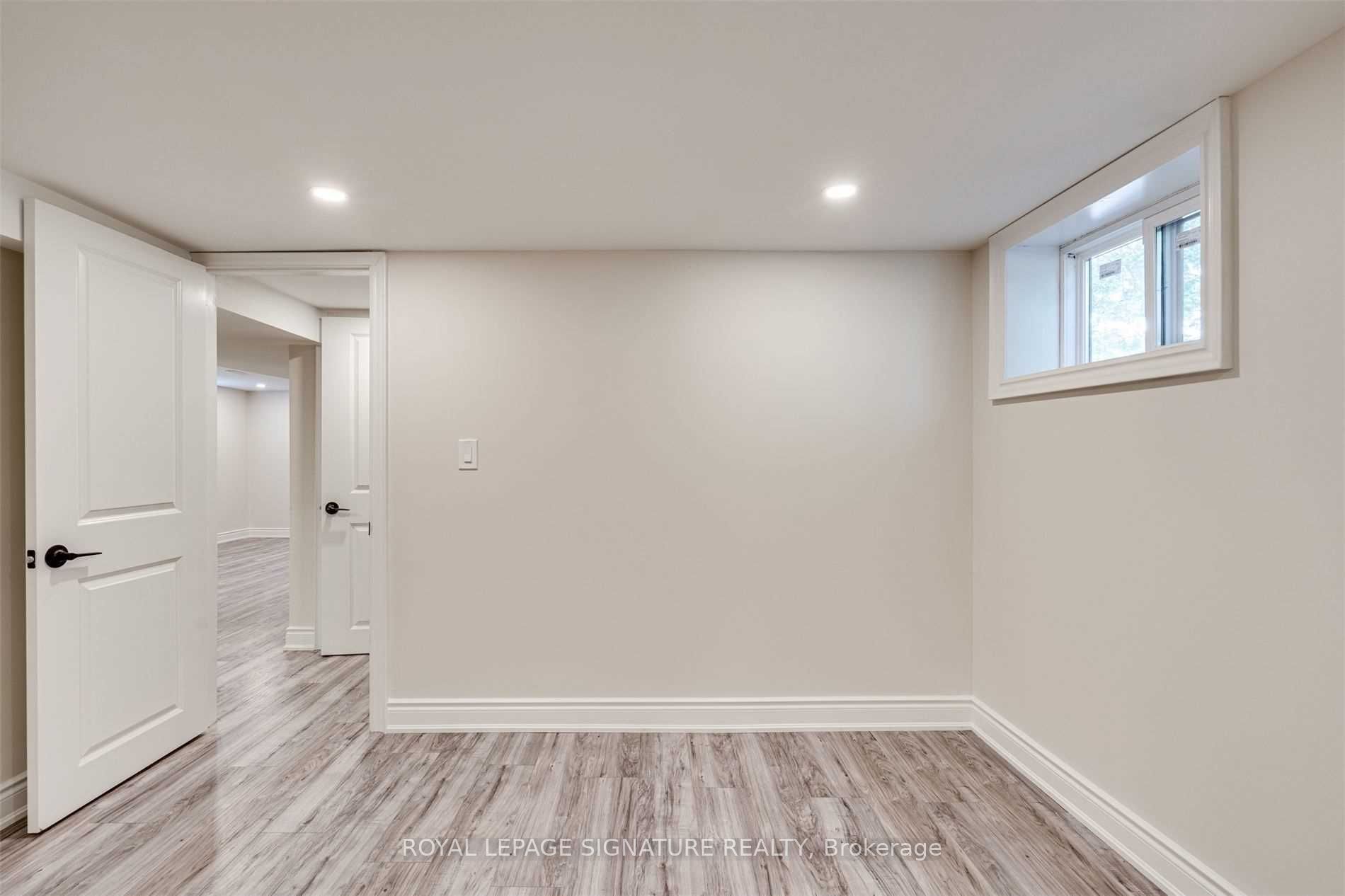 487 Brucedale Avenue E, #LOWER
