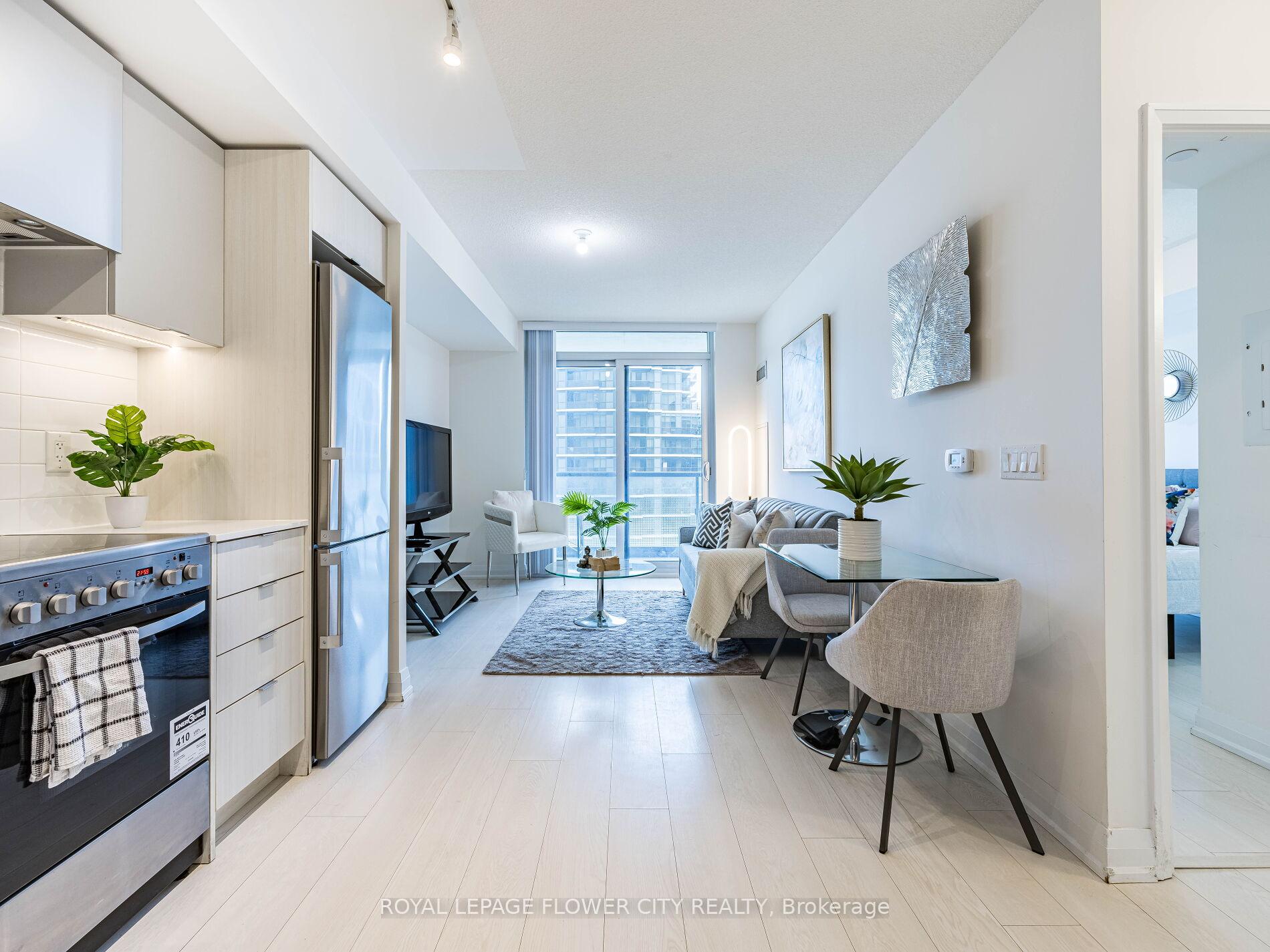 1 Bedroom Condo at 30 Gibbs, Toronto For sale