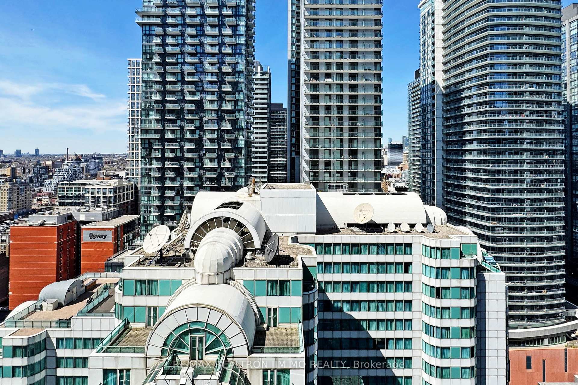 1 Bedroom Condo at 125 Blue Jays, Toronto For sale