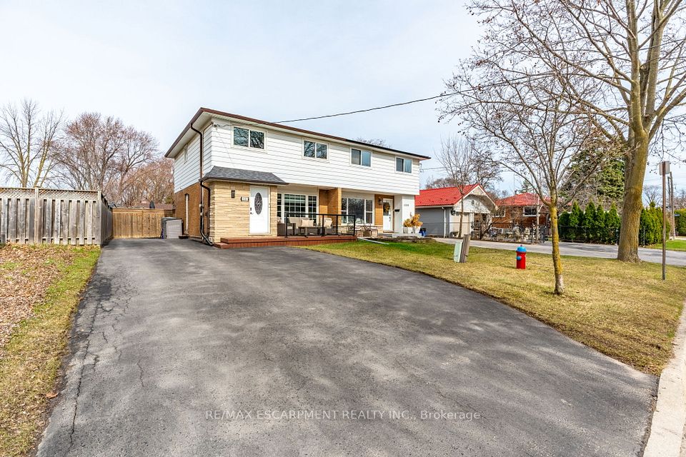 1101 Highland Street, Burlington, ON L7R 3V1
