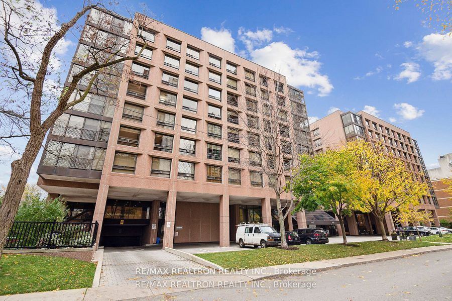 #401 - 449 Walmer Road, Toronto, ON M5P 2X9