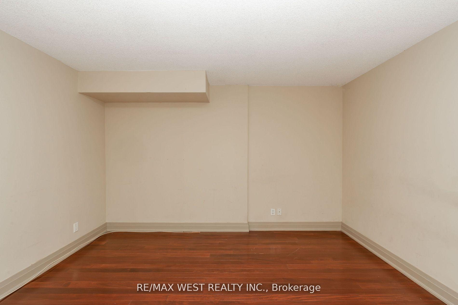 1 Bedroom Condo at 2737 Keele, Toronto For sale