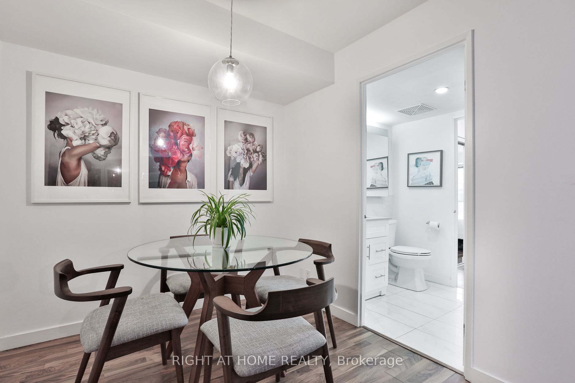 1005 King Street W, #613