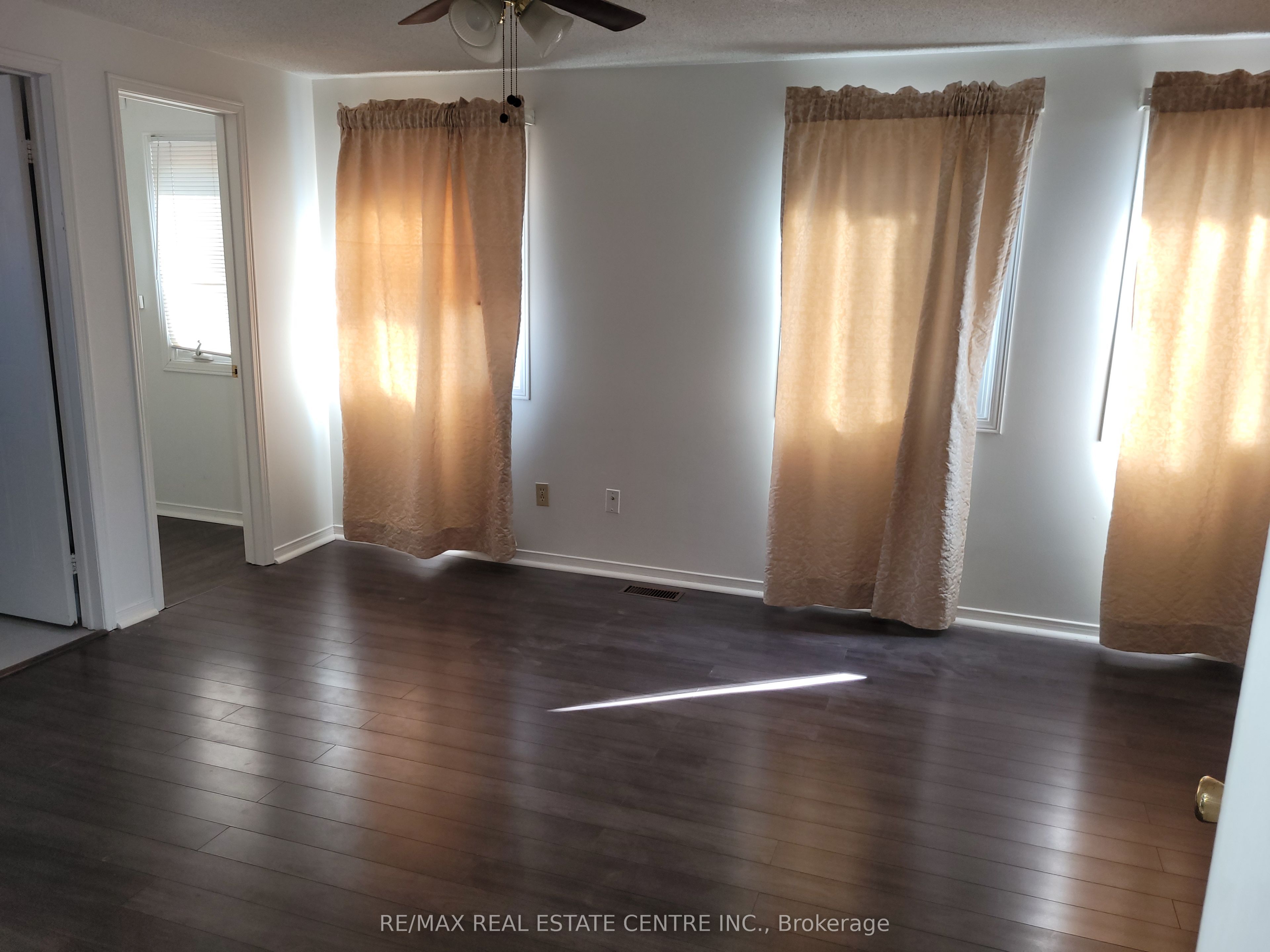 4353 Jenkins Crescent