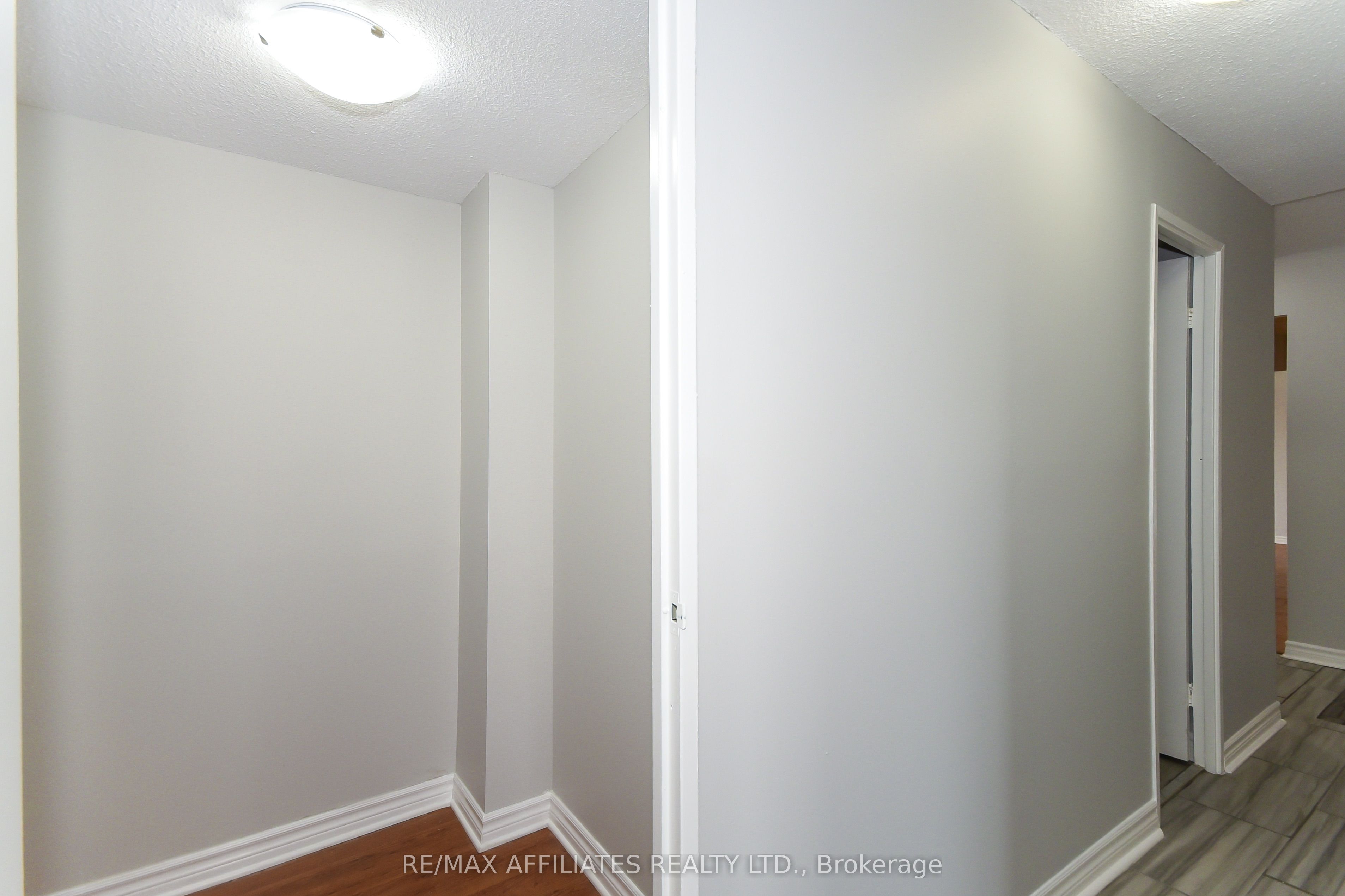 2400 Virginia Drive W, #305
