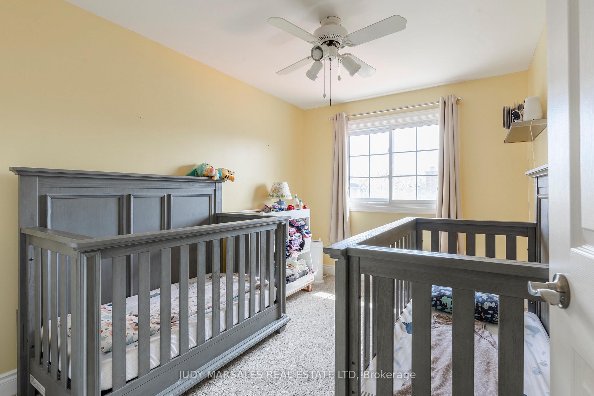 3 Bedrooms Condo at 3035 Glencrest, Burlington For sale