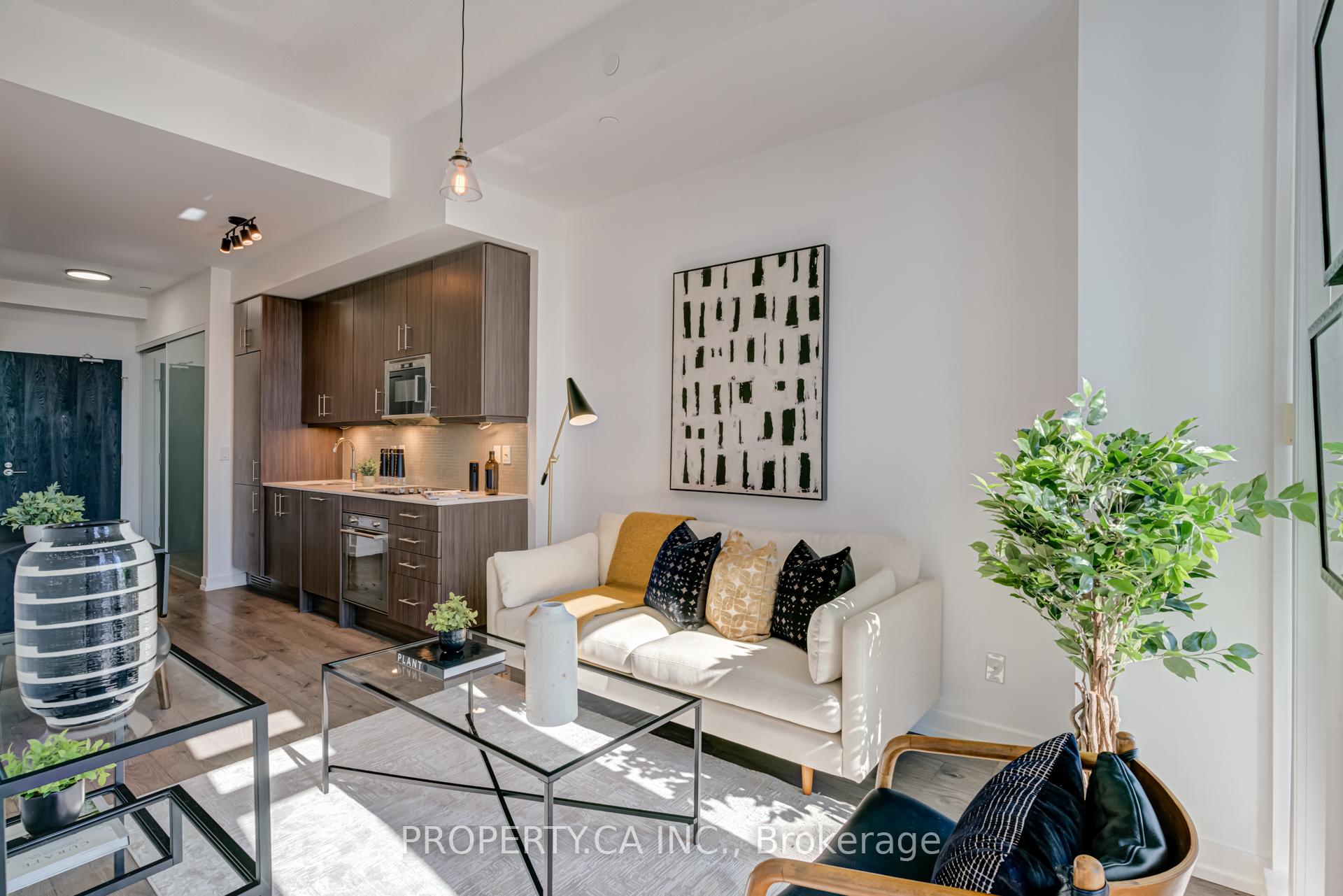 2 Bedrooms Condo at 297 College, Toronto For sale