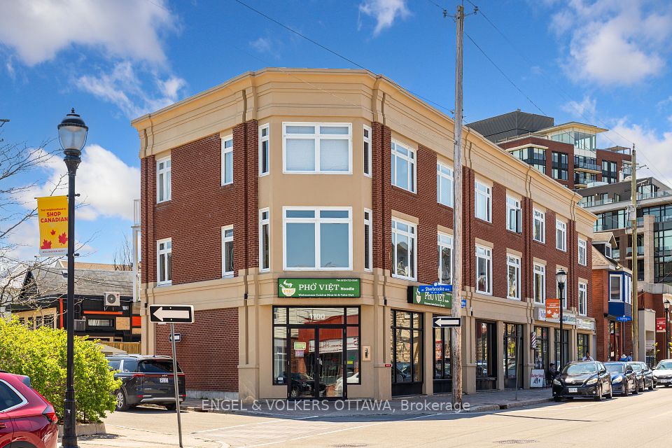 4 Sherbrooke