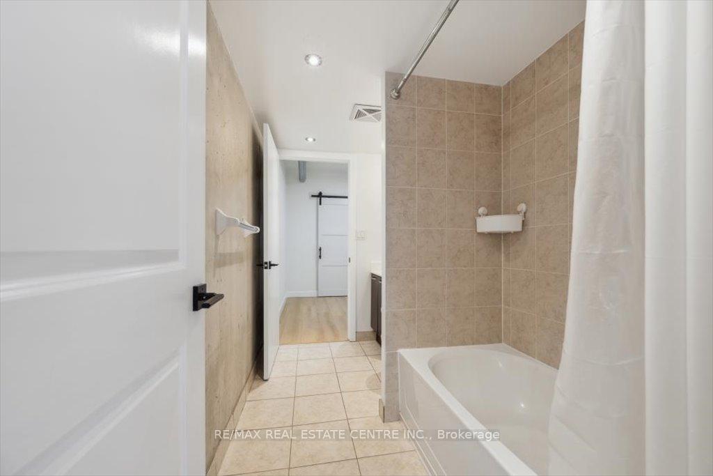 2 Bedrooms Condo at 150 Sudbury, Toronto For sale