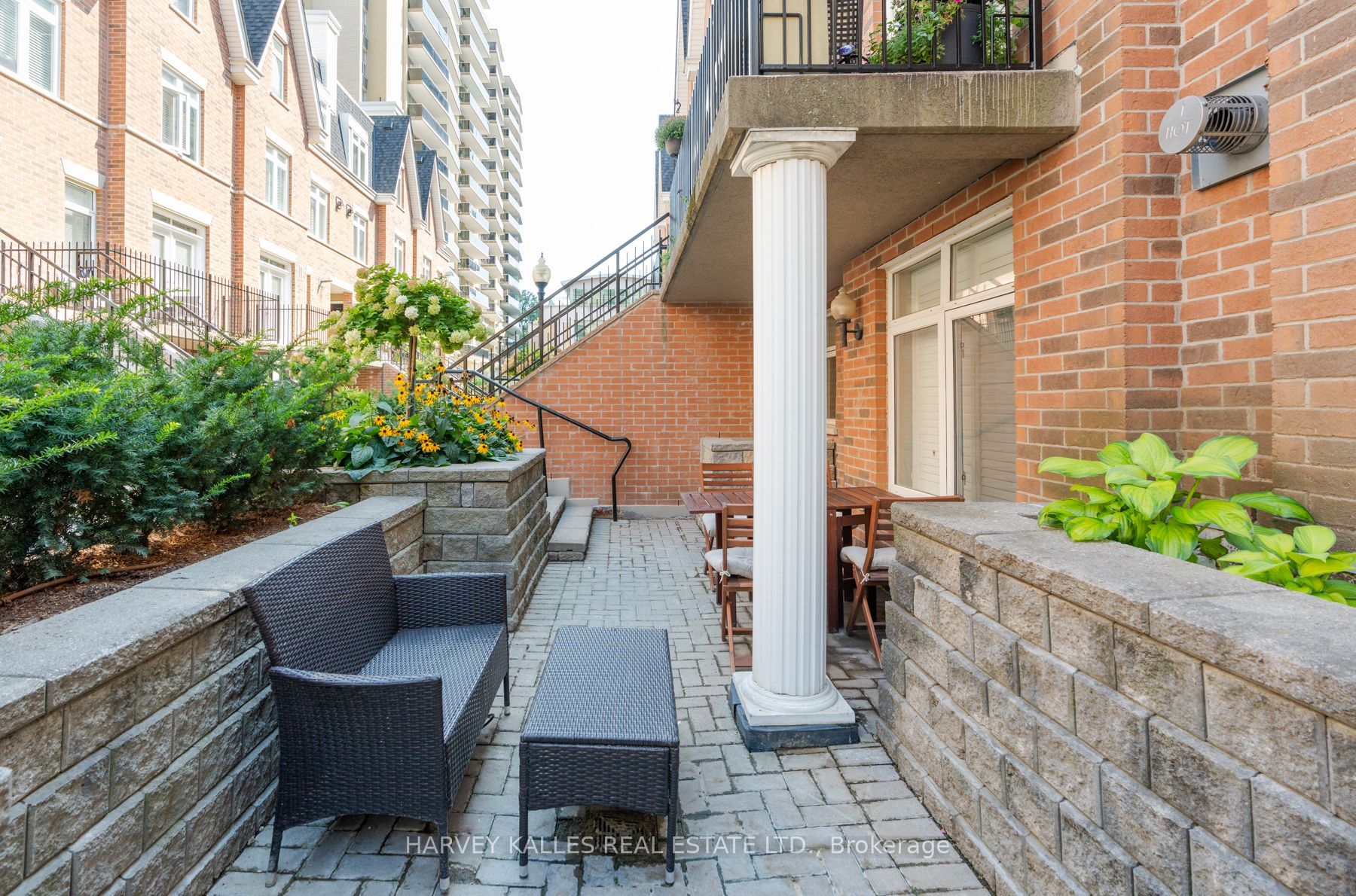 85 Lillian Street 10