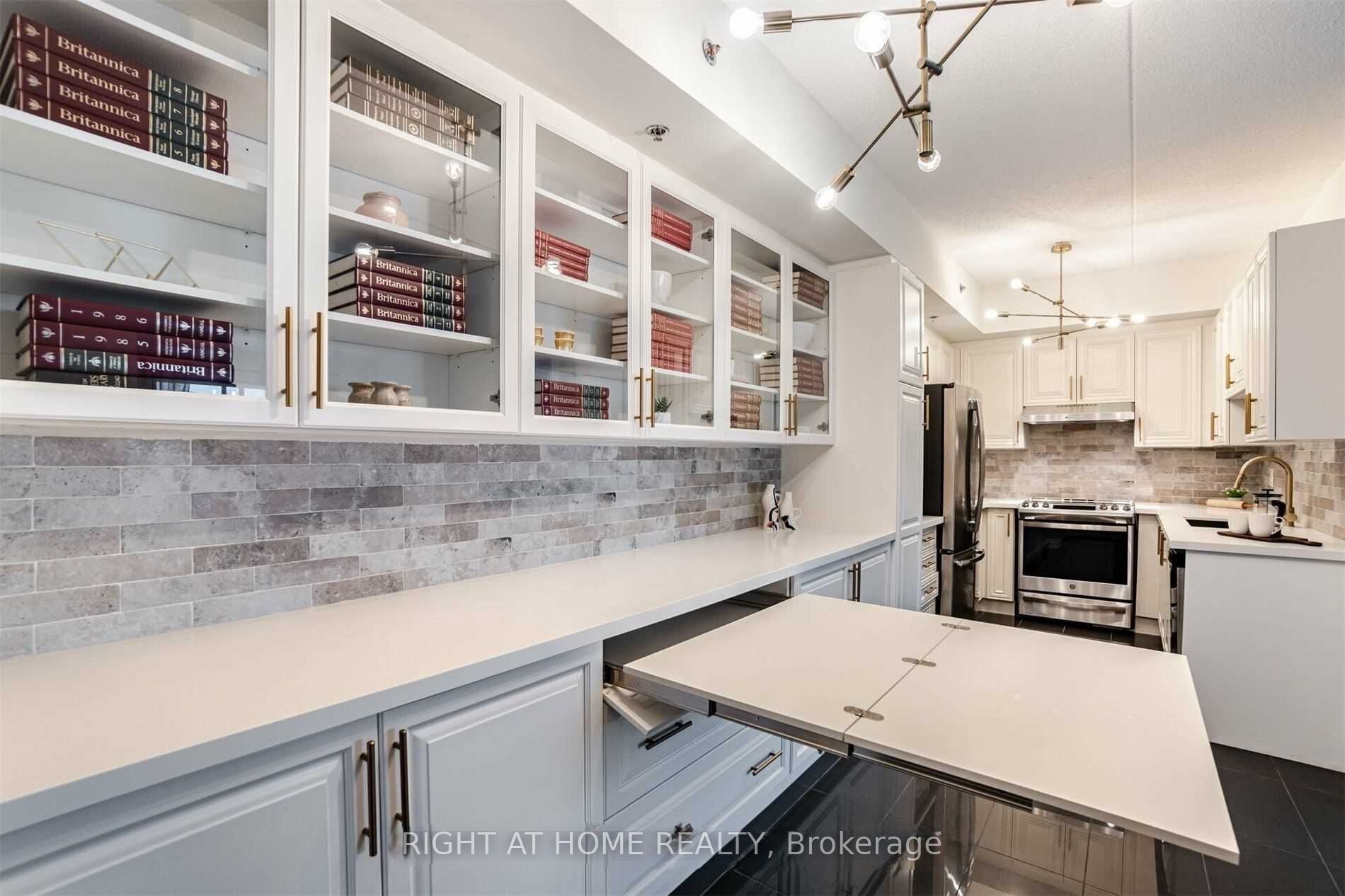 1421 Costigan Road, #512