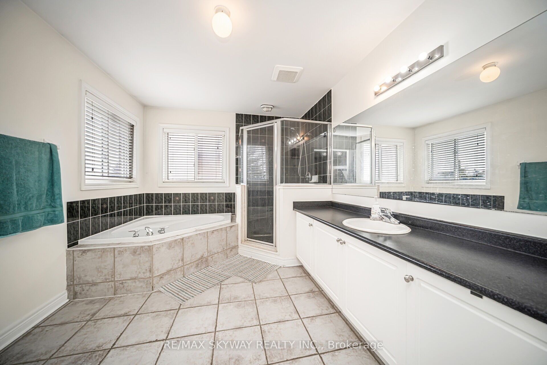 22 Callaghan Crescent