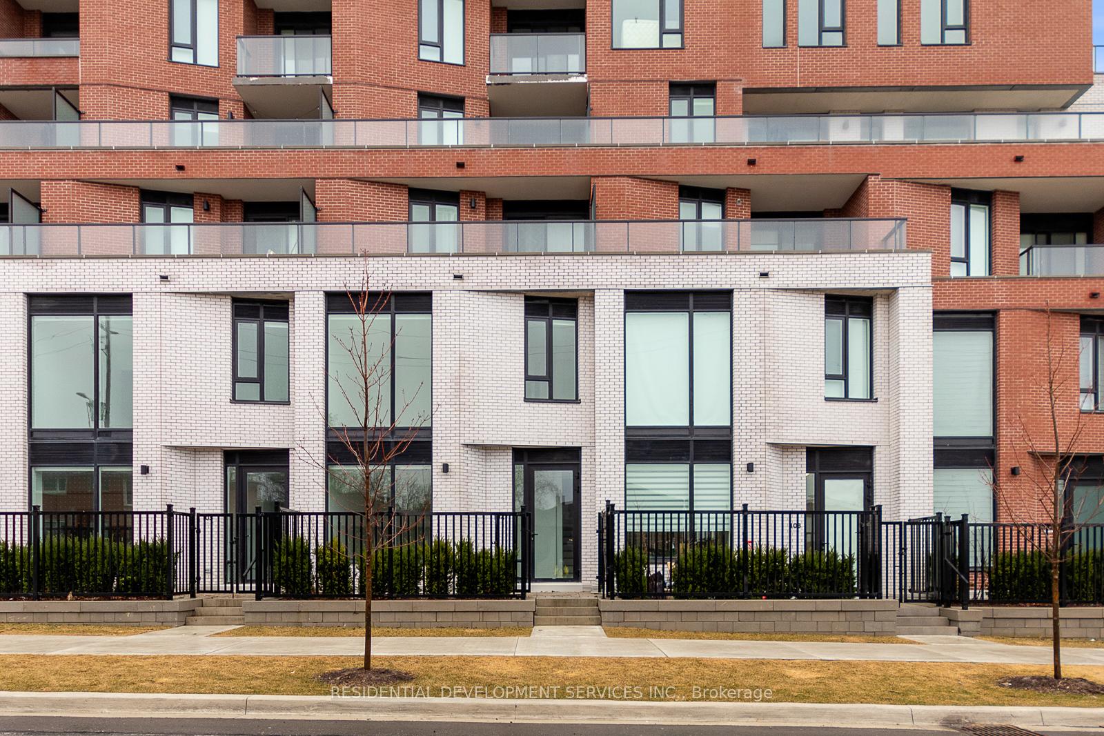 3 Bedrooms Condo at 15 Maryport Ave,  Toronto For sale