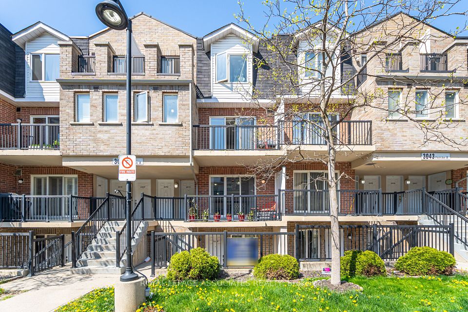 3043 Finch