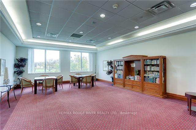 2 Bedrooms Condo at 11 Lee Centre, Toronto For sale