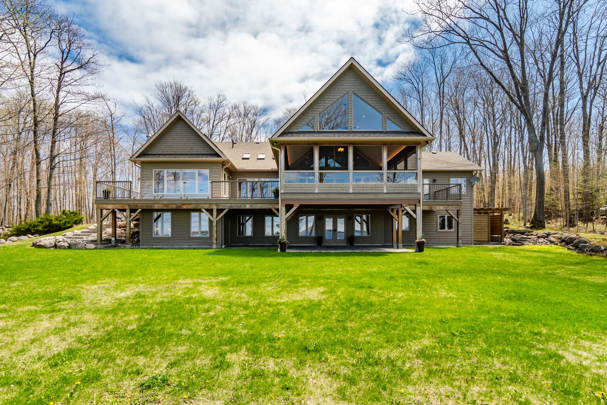 20 Nippissing Ridge Road