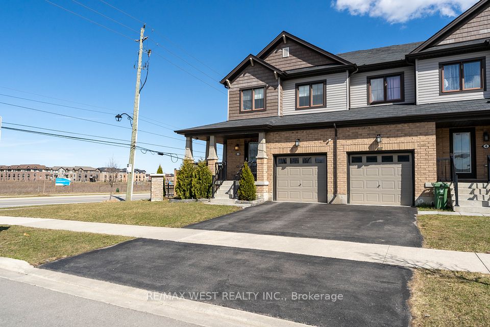 2 Scarletwood Street
