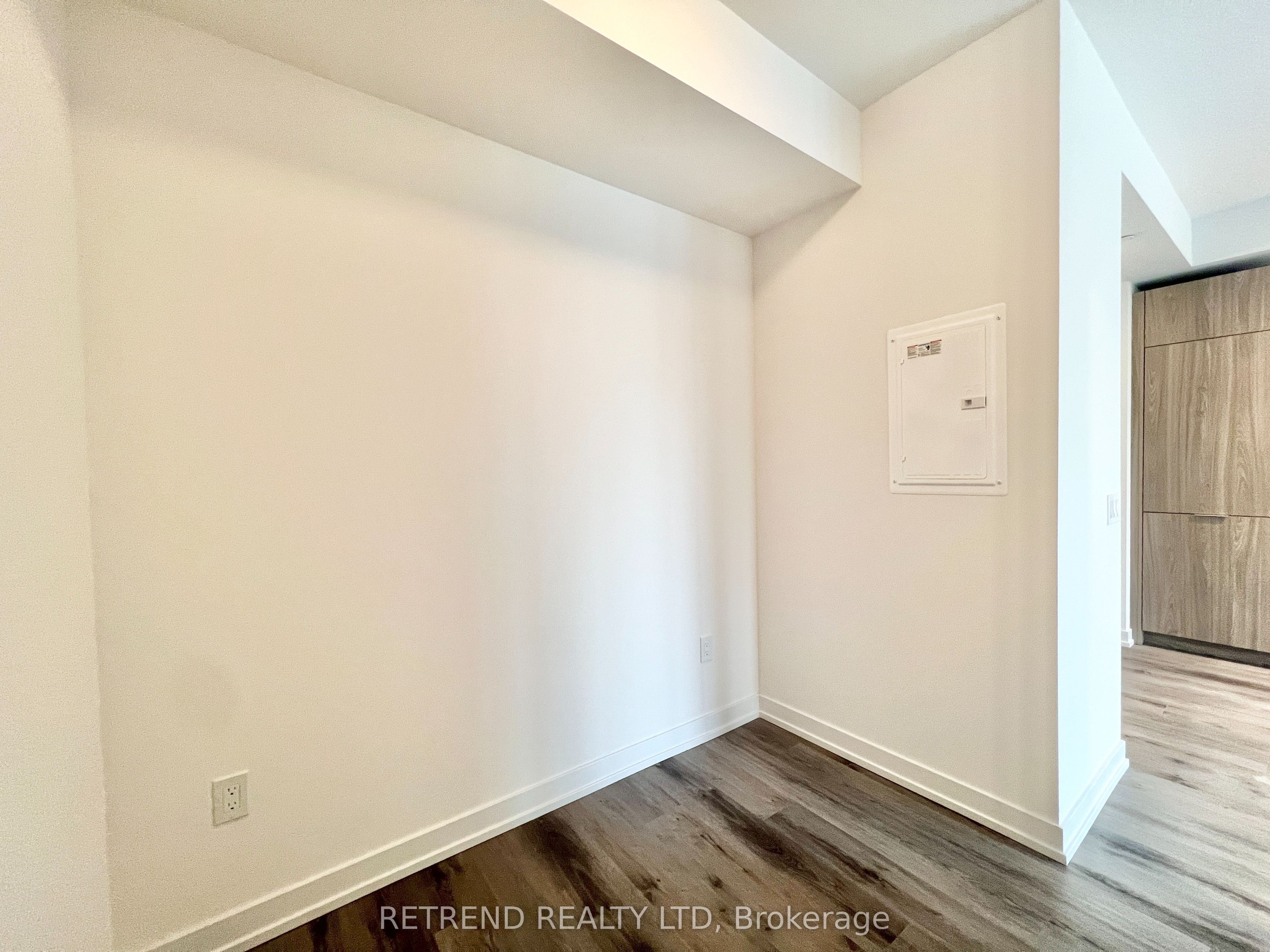 28 Eastern Avenue, #815