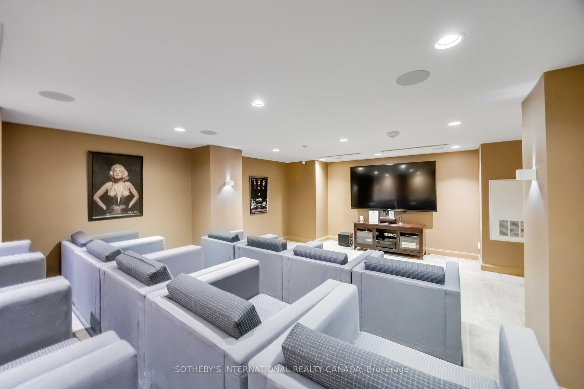 2 Bedrooms Condo at 825 Church, Toronto For sale
