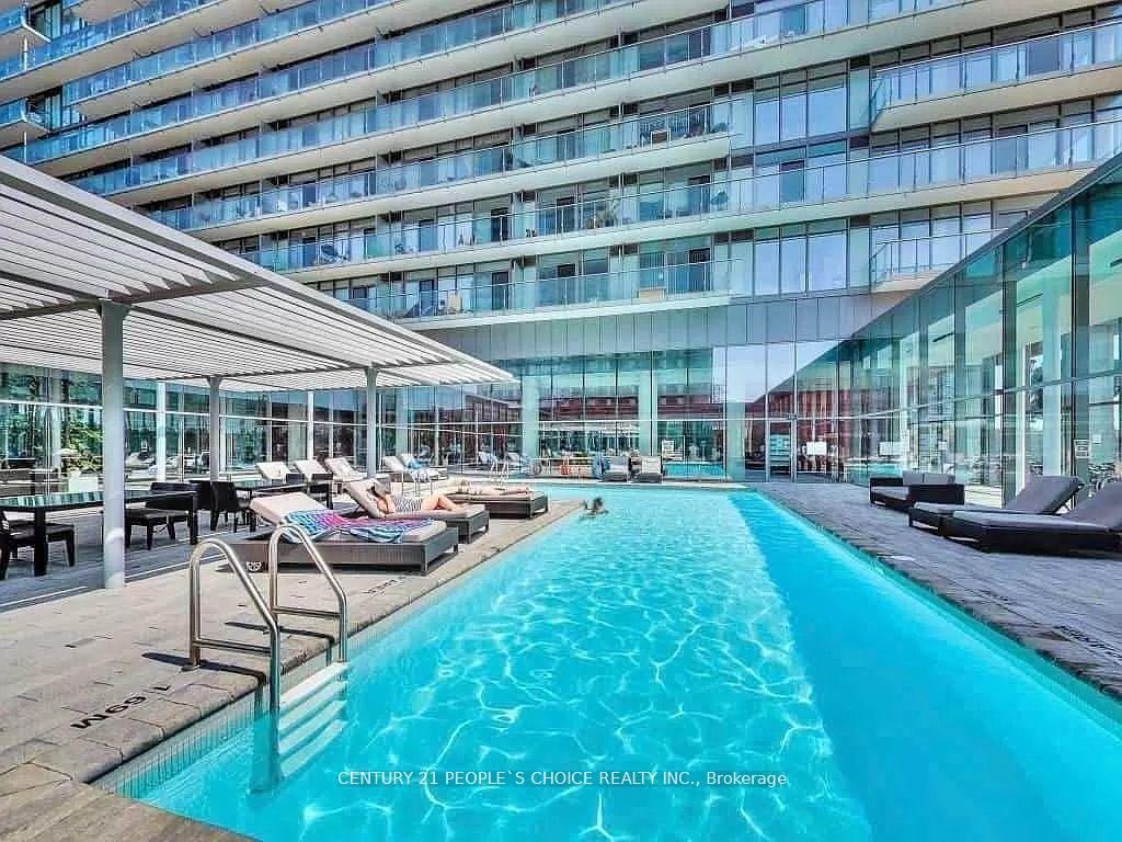 2 Bedrooms Condo at 105 The Queensway, Toronto For sale
