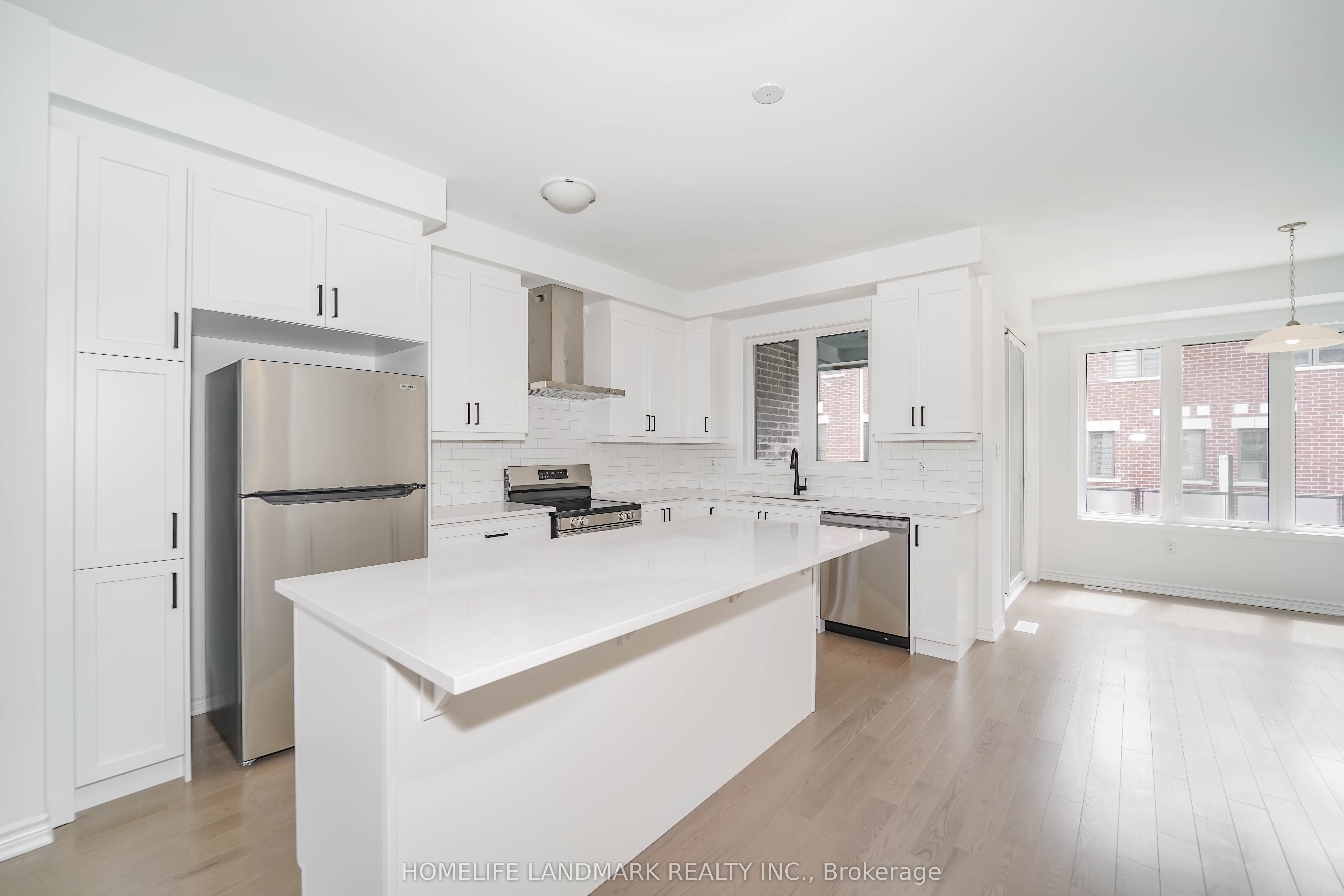 5 Wisla Avenue