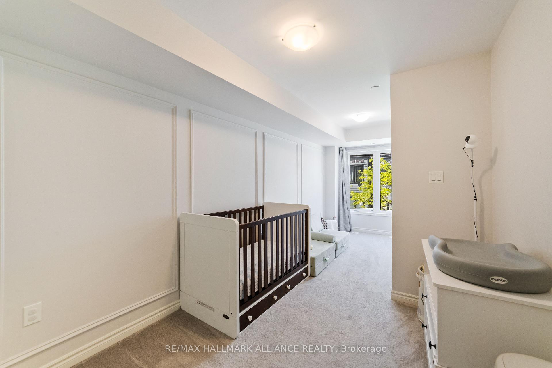 3 Bedrooms Condo at 1150 Stroud, Mississauga For sale