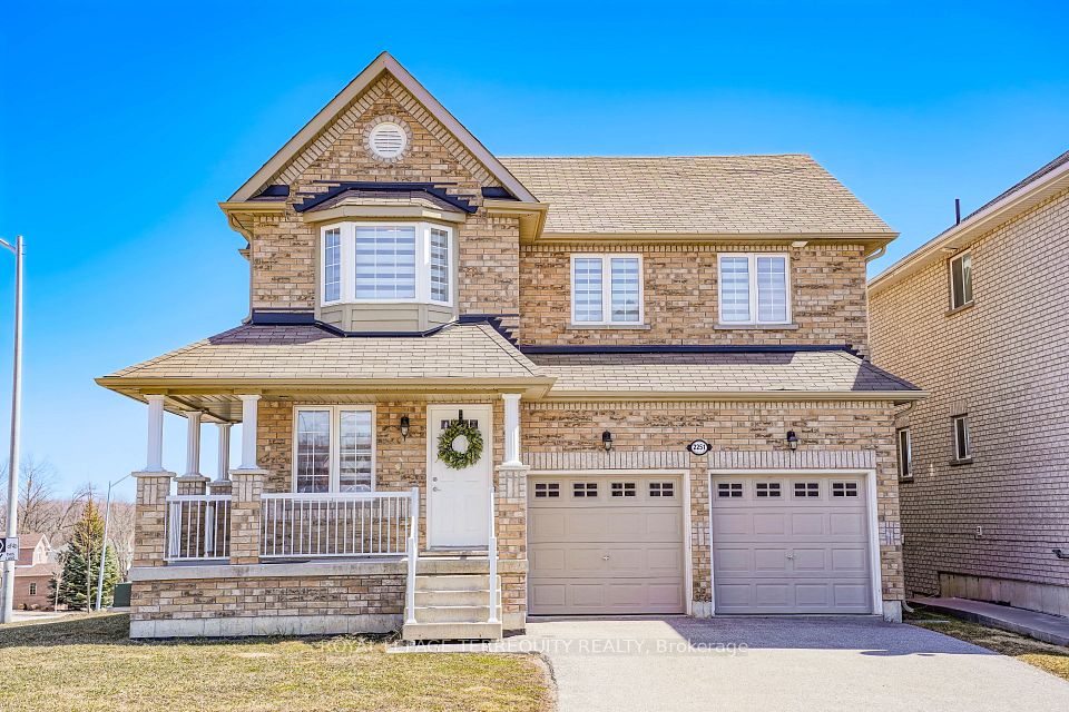 2251 Whitewood
