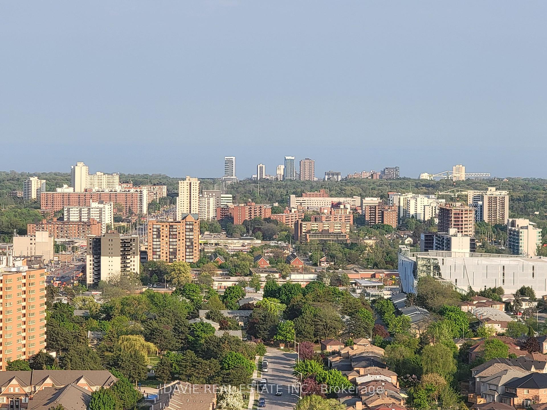 3 Bedrooms Condo at 36 Elm,  Mississauga For sale