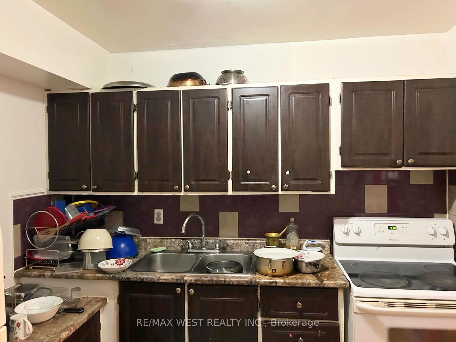 2 Bedrooms Condo at 330 Dixon,  Toronto For sale