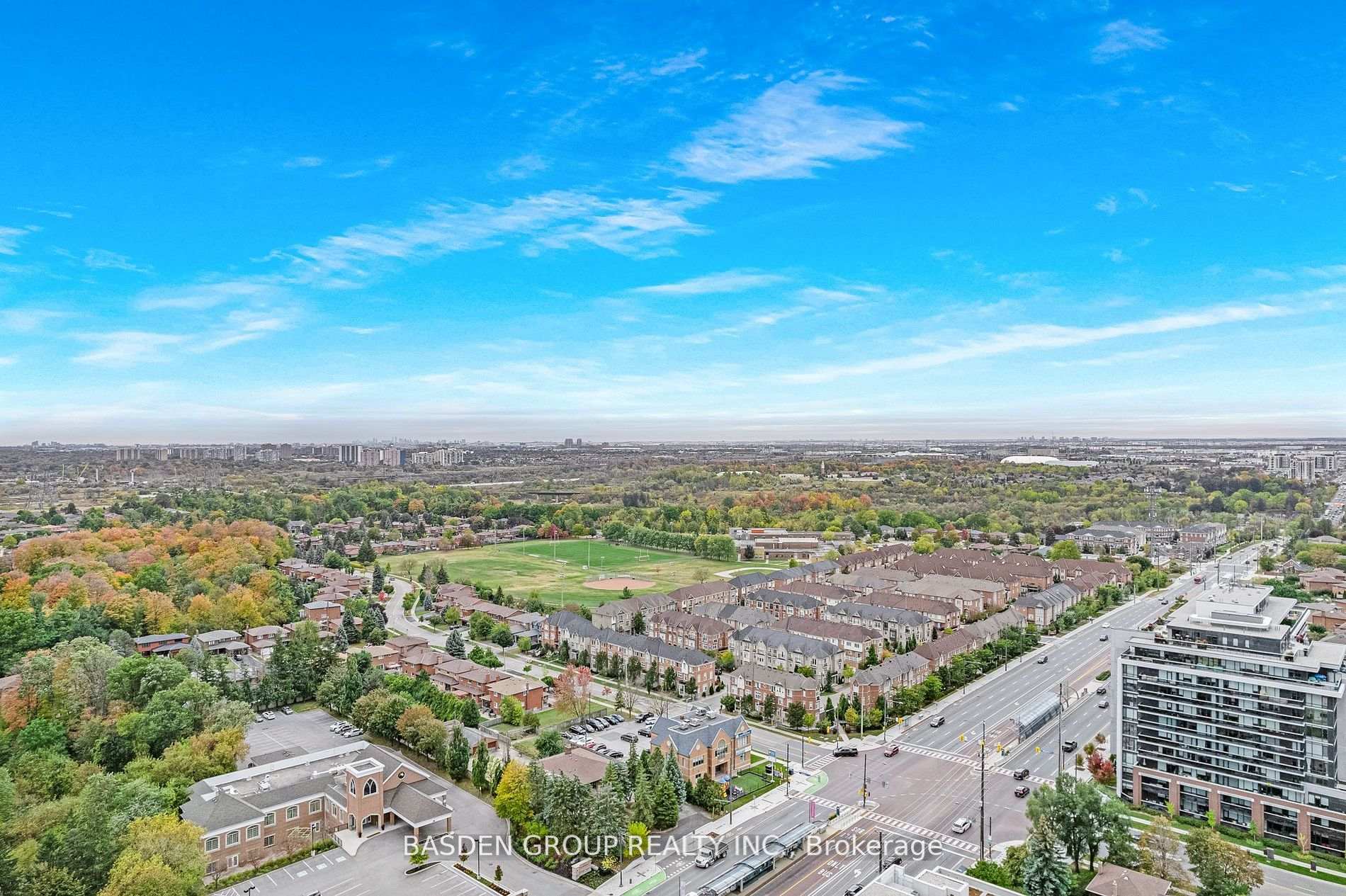 4 Bedrooms Condo at 4700 Highway 7, Vaughan For sale