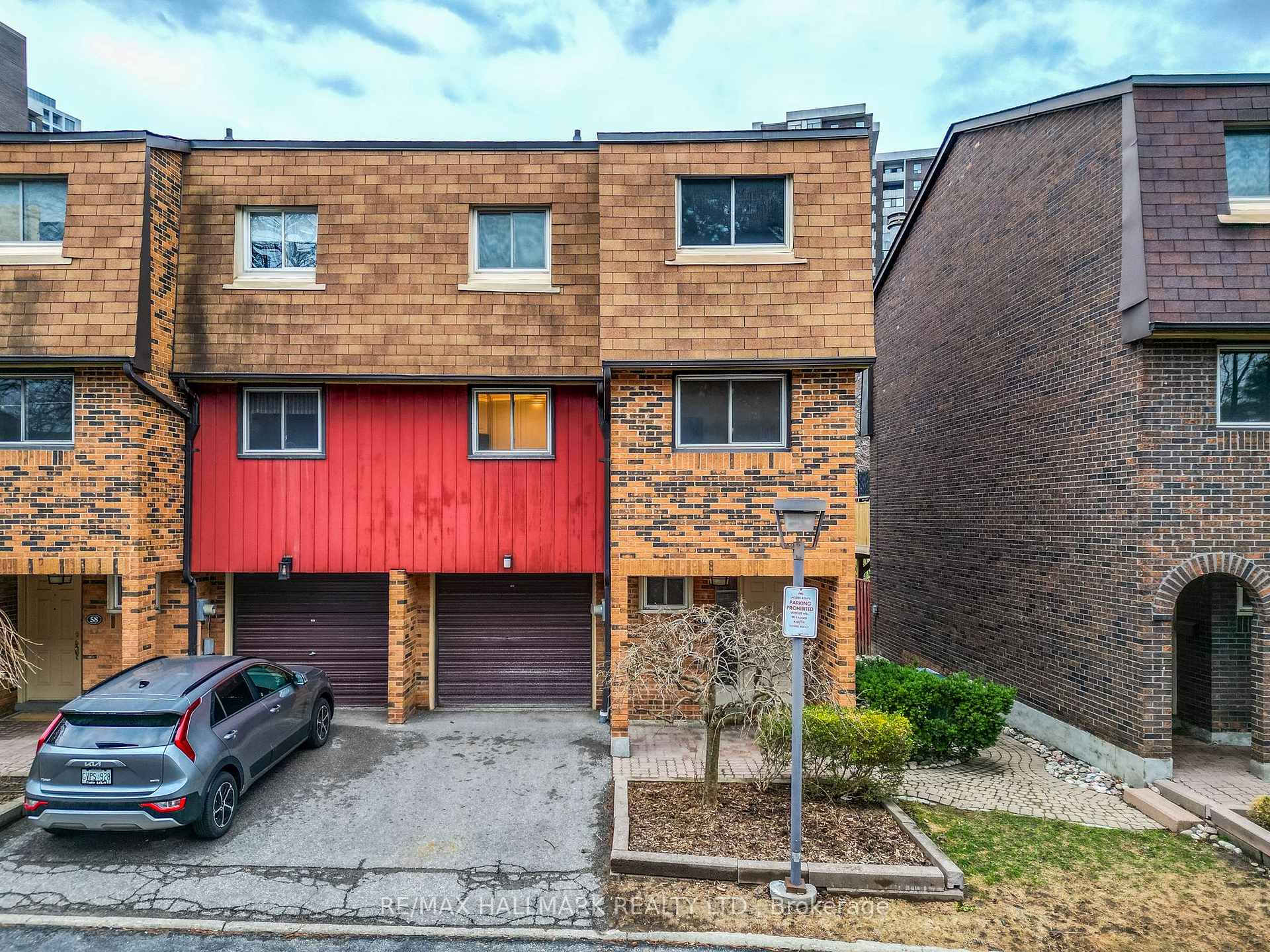 60 Bards Walkway, Toronto, ON M2J 4T9