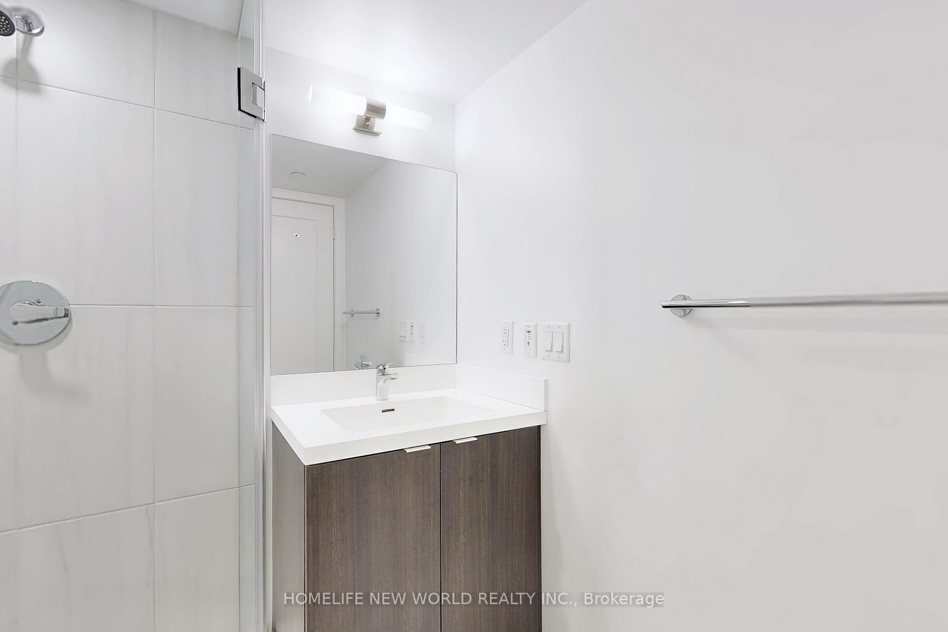 2 Bedrooms Condo at 10 Eva,  Toronto For sale