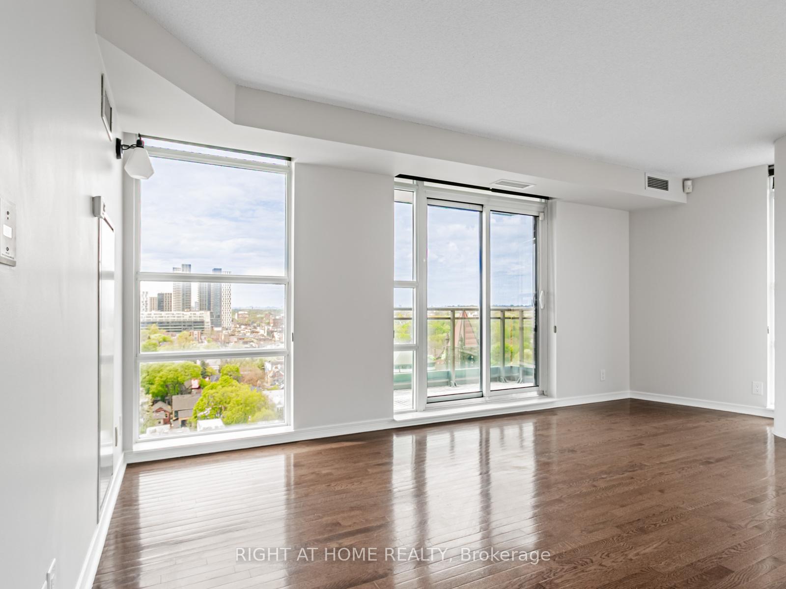 2 Bedrooms Condo at 736 Spadina, Toronto For sale