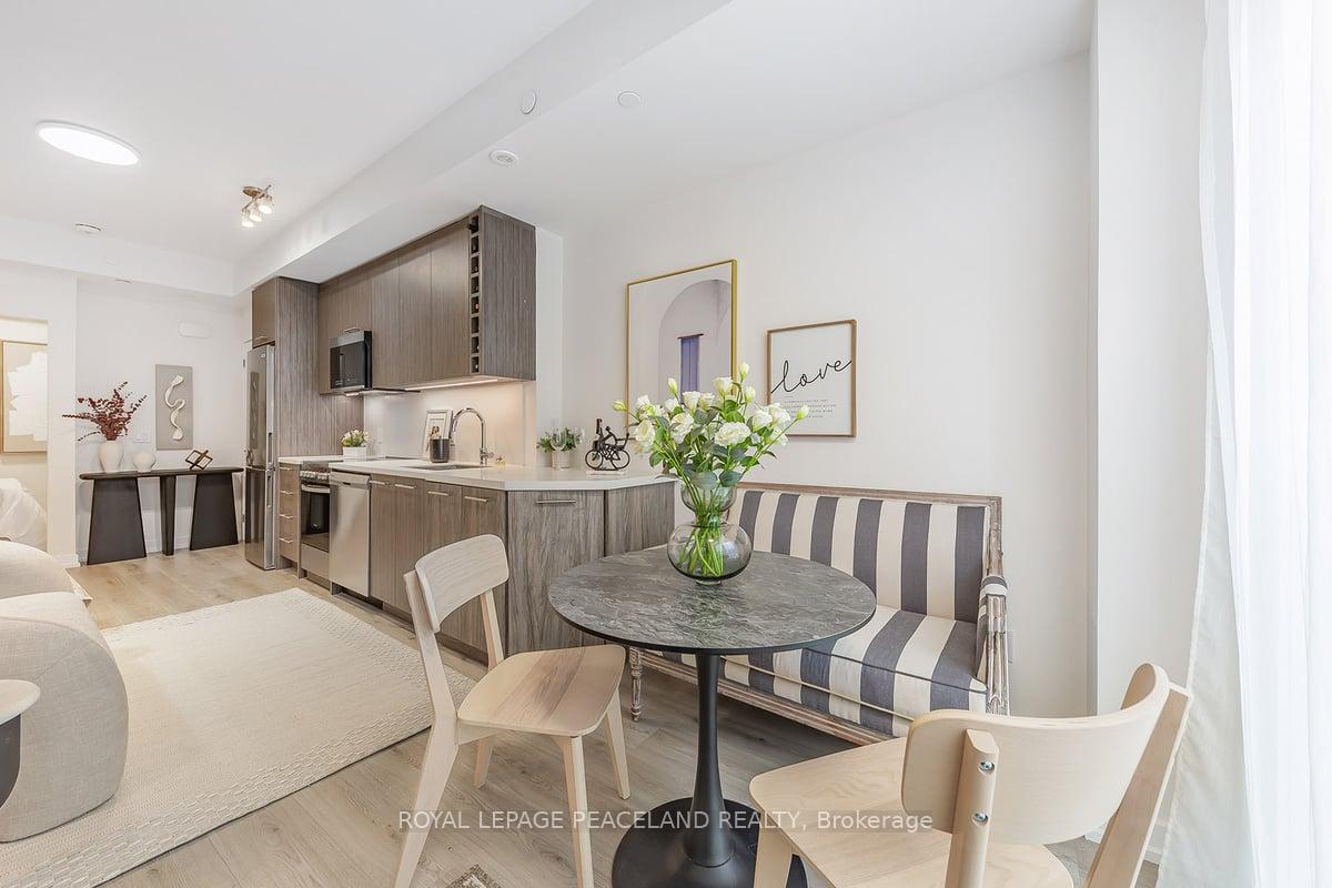 3 Bedrooms Condo at 266 Finch, Toronto For sale