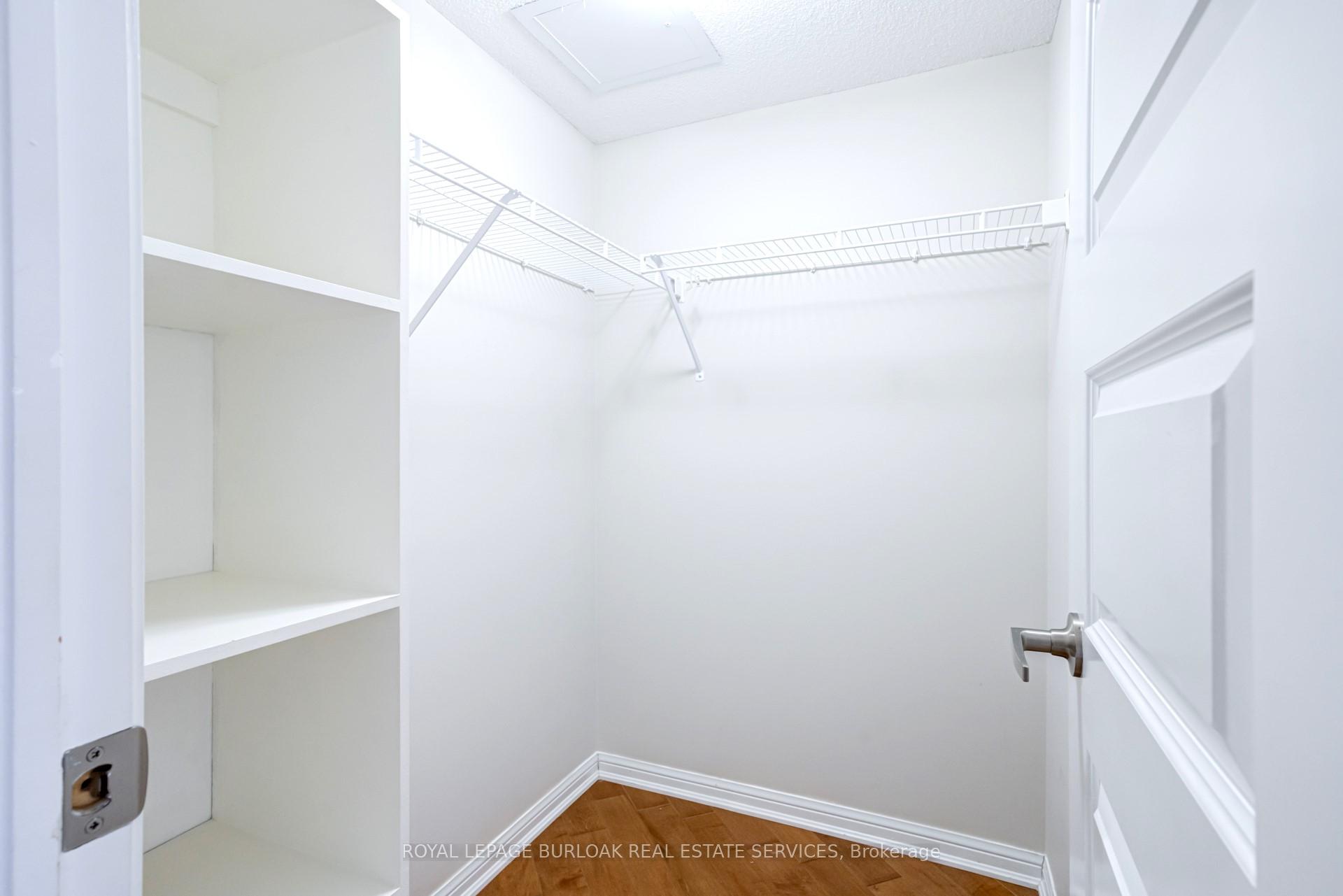 1 Bedroom Condo at 3060 Rotary,  Burlington For sale