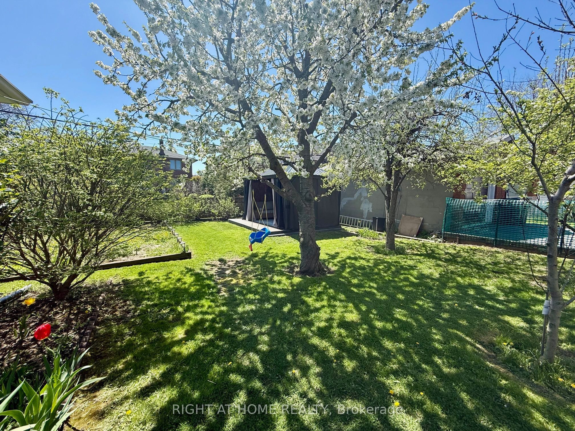 25 Burlingame Road