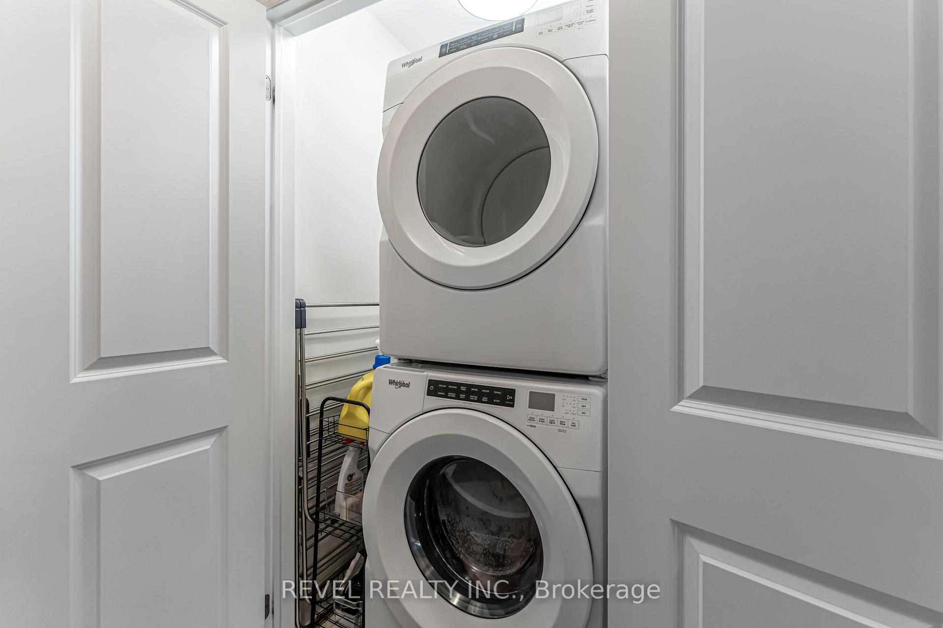 3 Bedrooms Condo at 288 Glover, Hamilton For sale