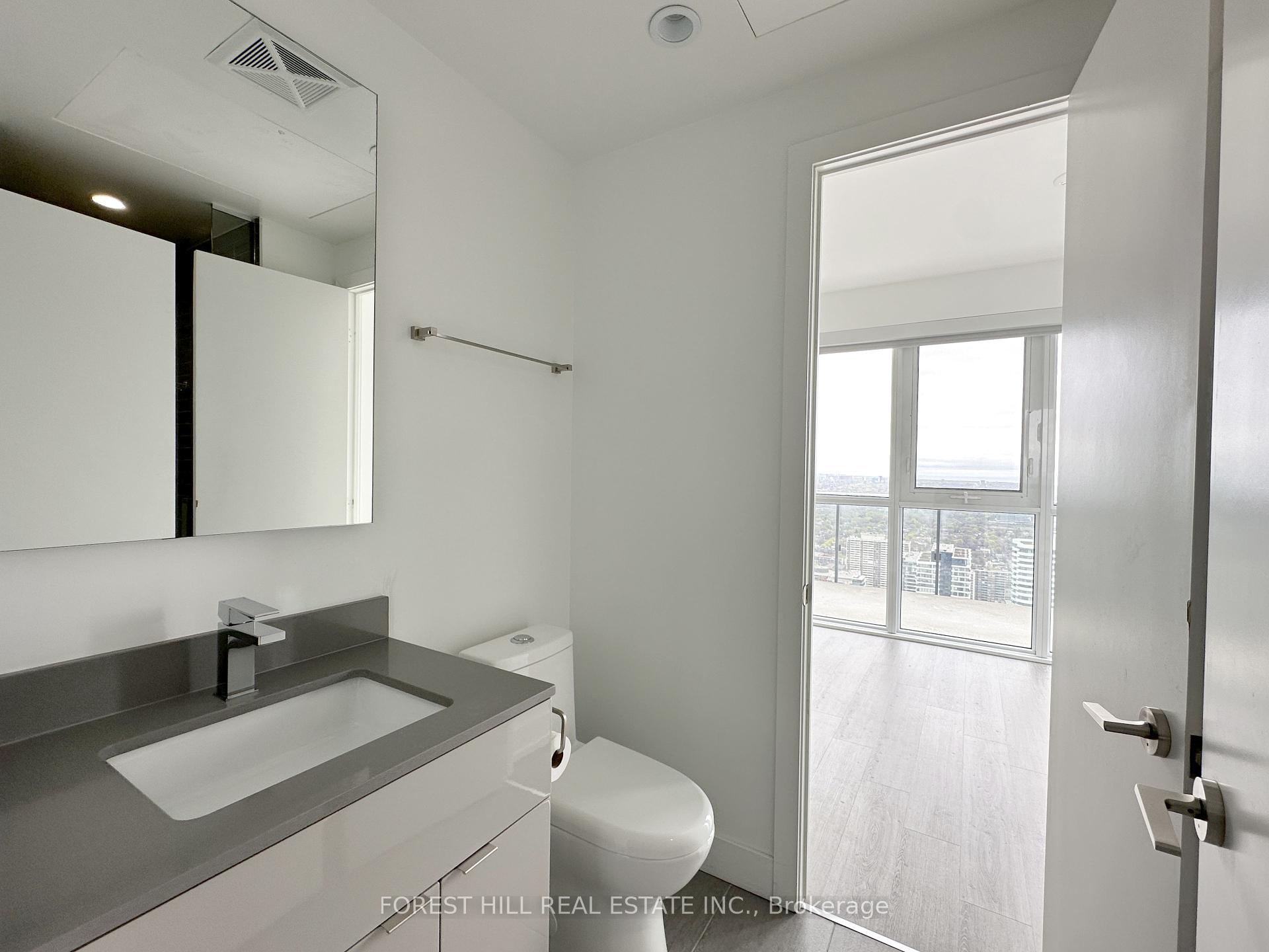 1 Bedroom Condo at 7 Grenville, Toronto For sale