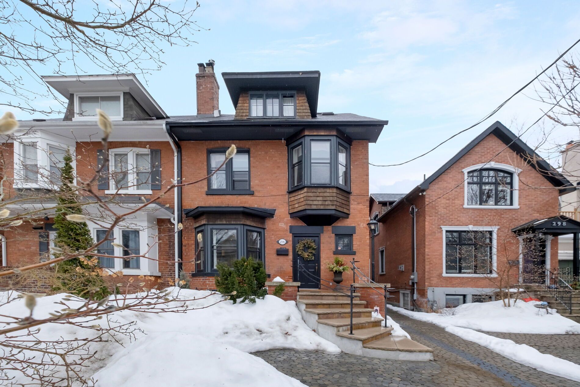 296 Glen Road