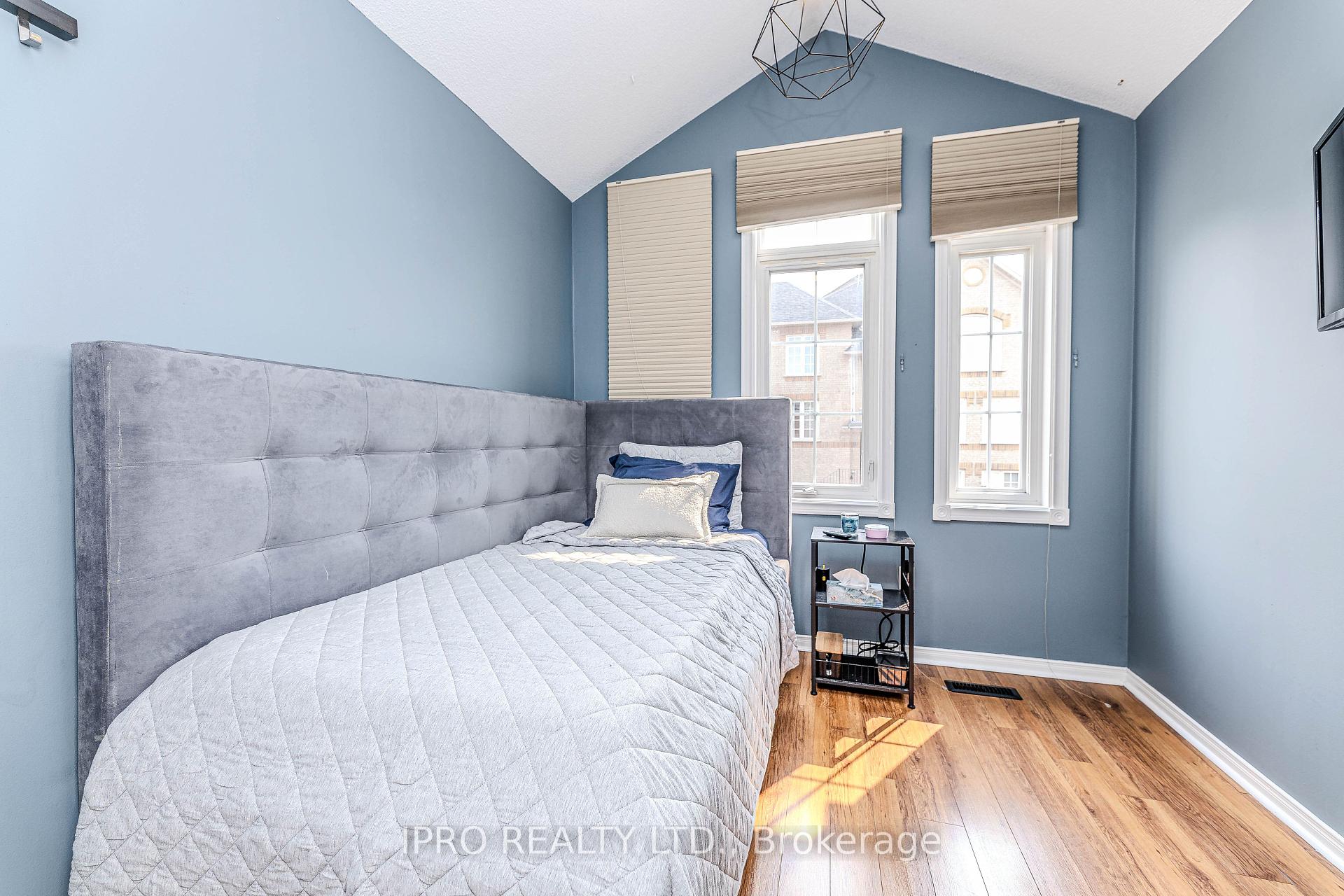 3 Bedrooms Condo at 78 Tania, Vaughan For sale