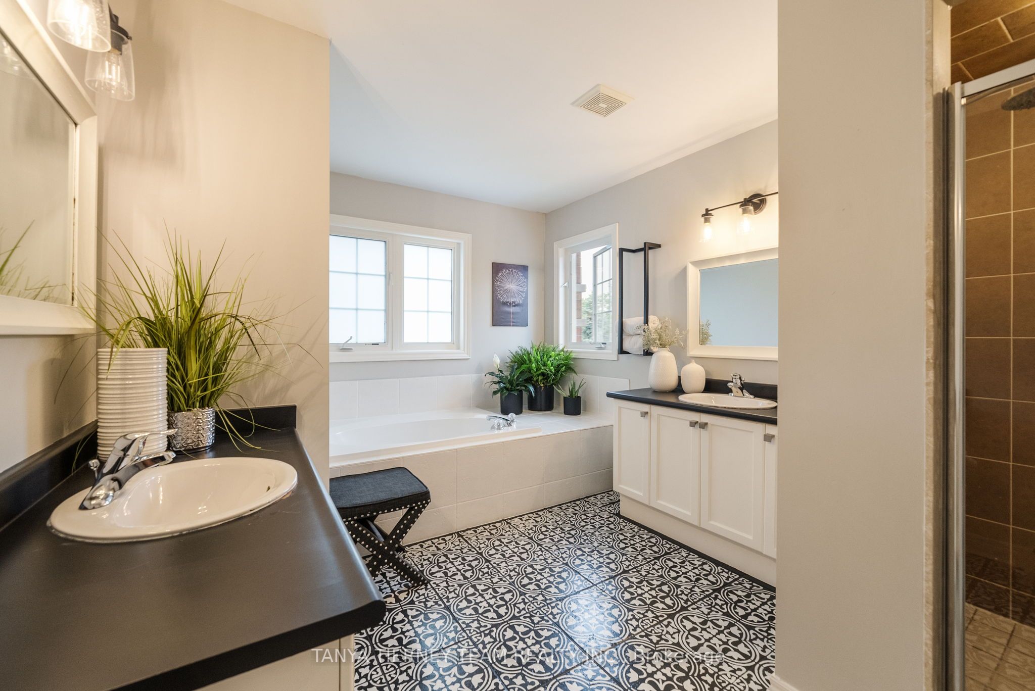 11 Covington Drive