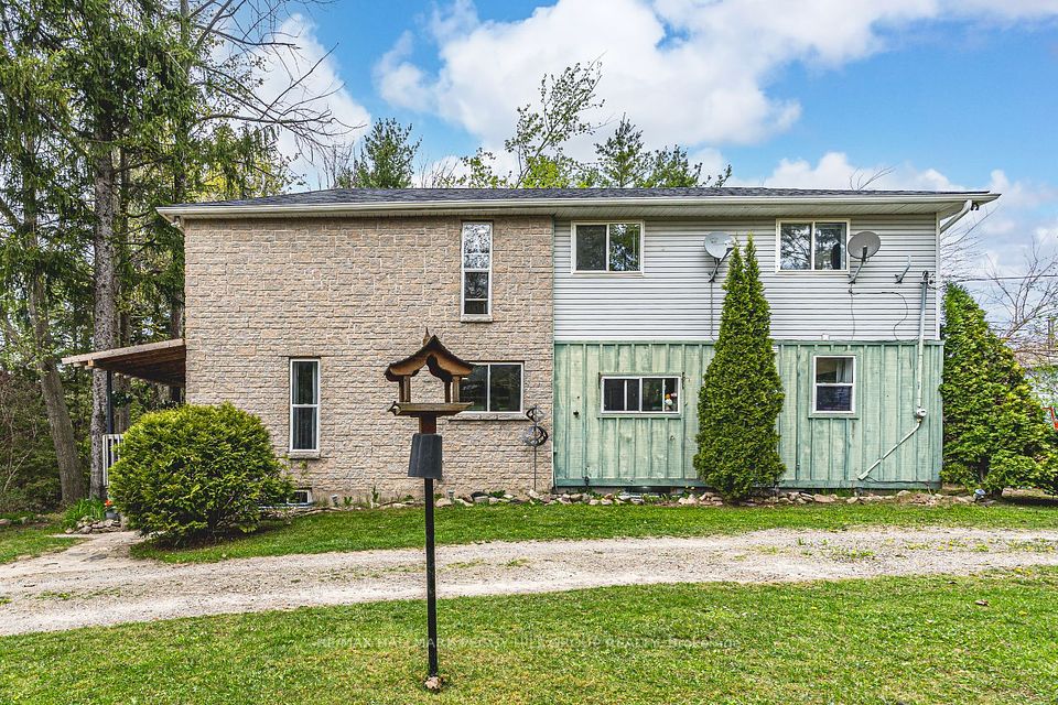 6 McCutcheon Road, Mulmur, ON L9V 3E8