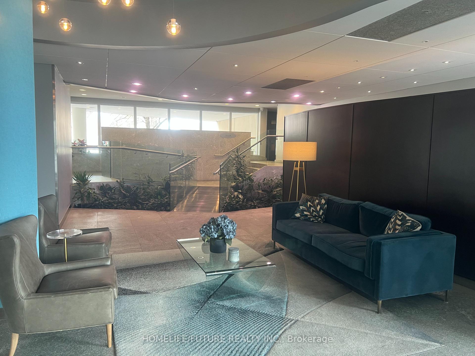 1 Bedroom Condo at 550 Queens,  Toronto For sale