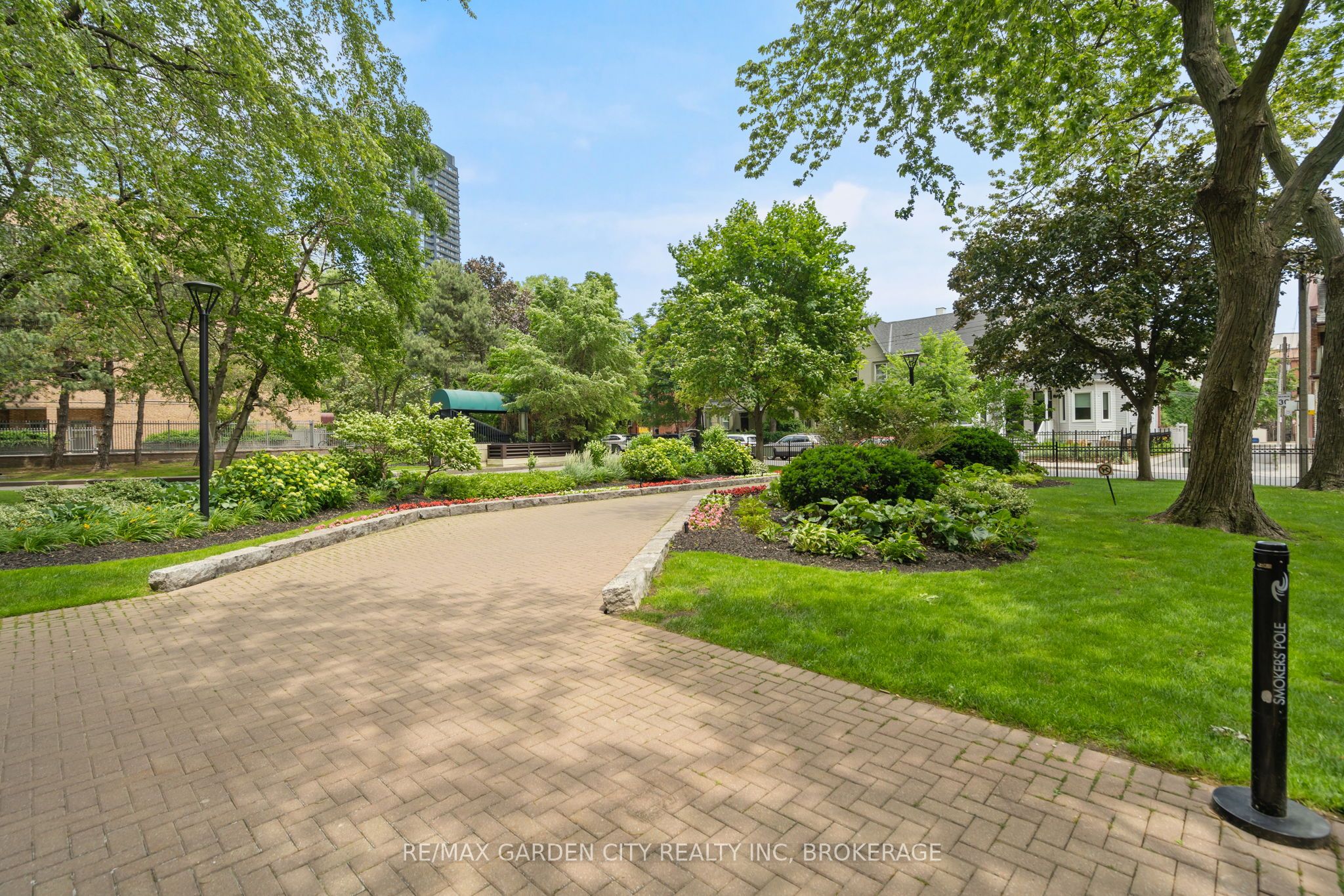 40 Homewood Avenue, #1903