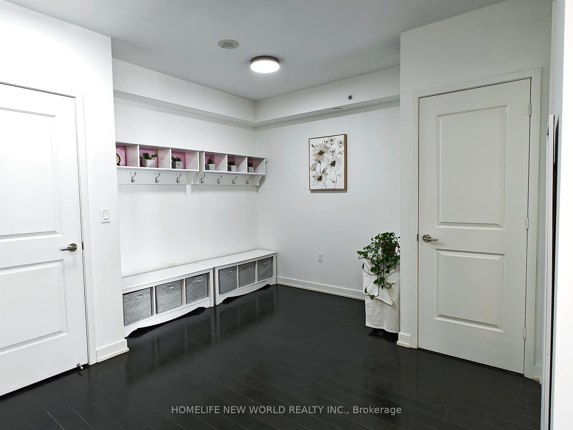 2 Bedrooms Condo at 1 The Esplanade, Toronto For sale