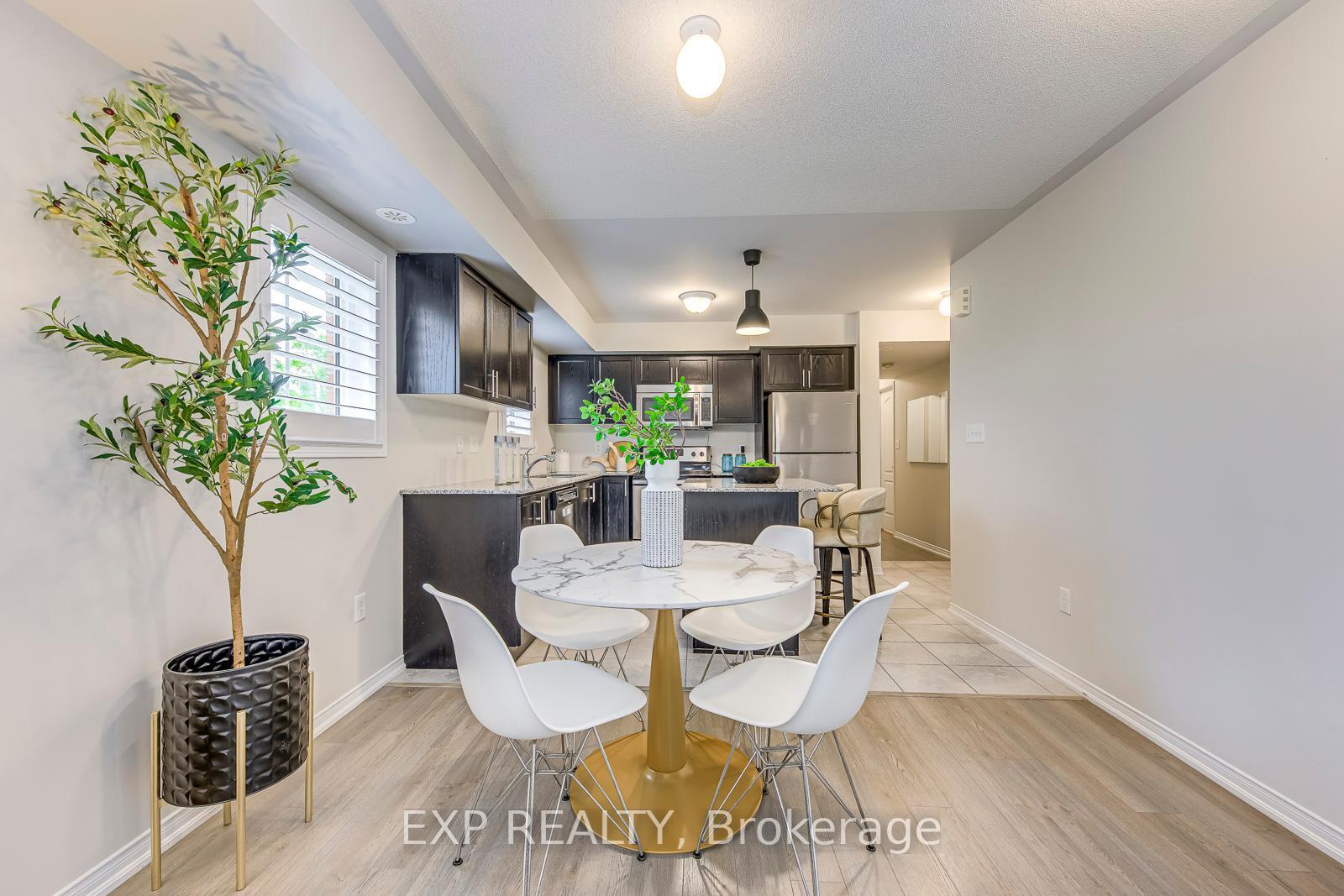 2 Bedrooms Condo at 2484 Post, Oakville For sale