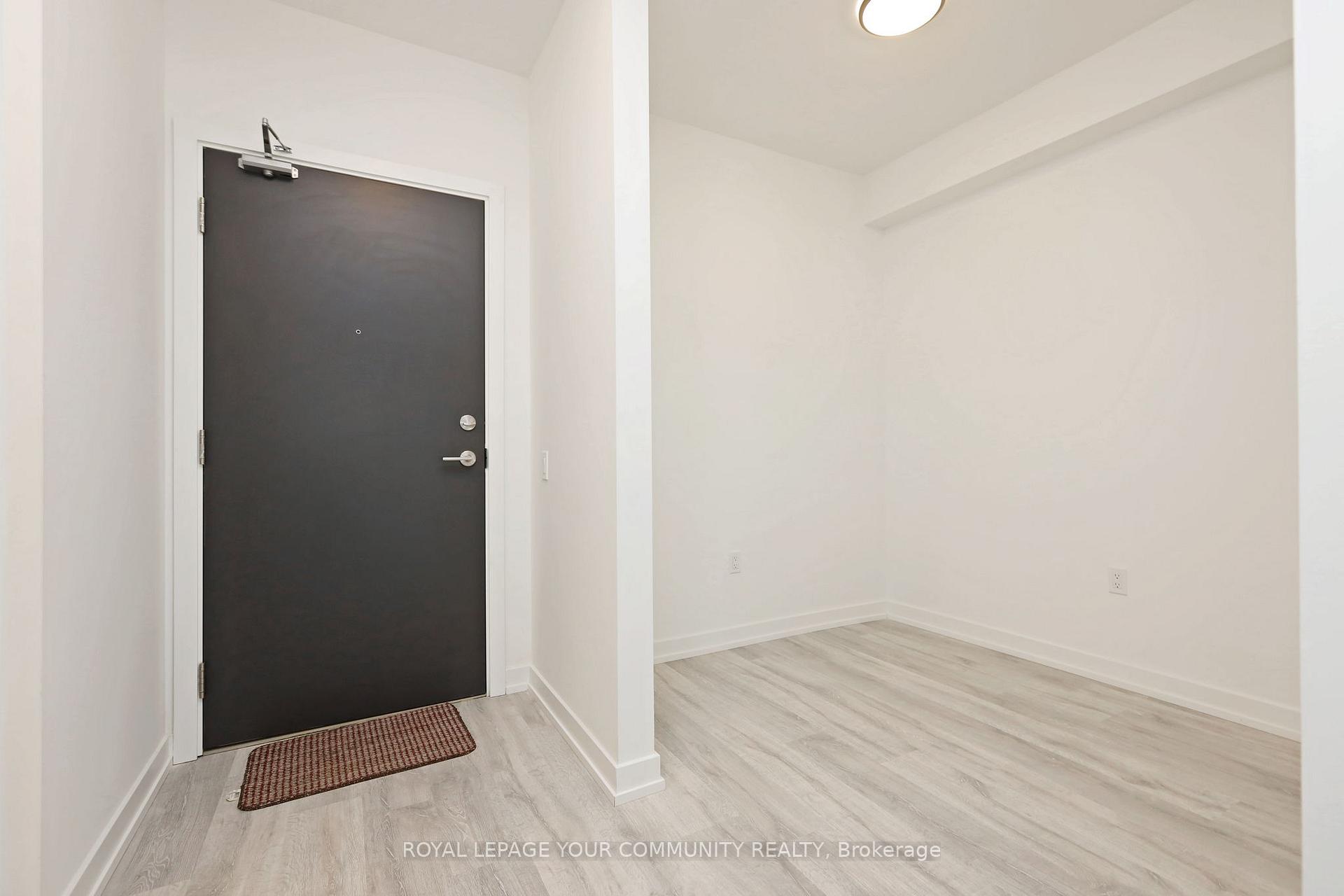 2 Bedrooms Condo at 8 Olympic Garden, Toronto For sale