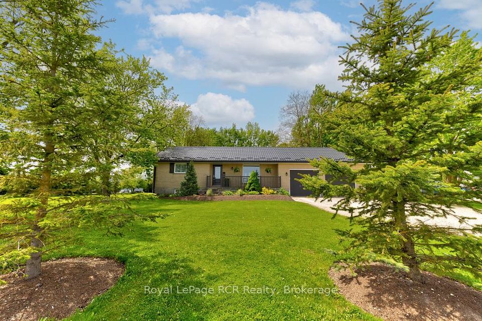 8008 Wellington Road 7, Mapleton, ON N0G 2K0